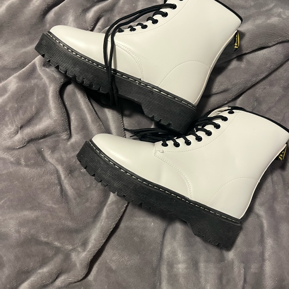 Women's White Lace-Up Boots